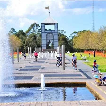 Cozy Olympic Park 2 Bedroom Condo Parking, Wifi Sydney Exterior photo